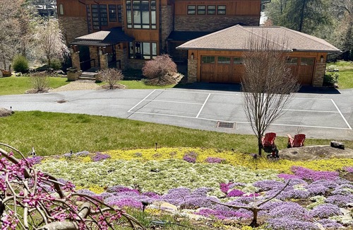 Cullowhee House | New Listing! Breathtaking Lakefront home, Waterfall & Mountain Views, PICKLEBALL