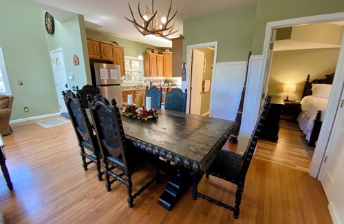 Dahlonega House | New Listing! Dahlonega Mountain Hideaway - Views for Days/Dog Friendly!