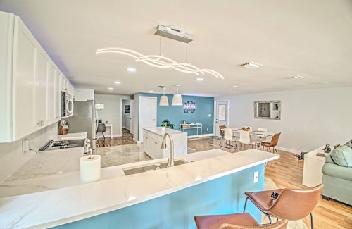 Weeki Wachee Gardens House | New Listing! Dockside Palms Weeki Wachee-Spring Fed Canal-Boat Friendly!