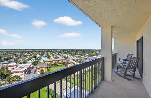 Ormond-by-the-Sea House | New Listing! Fully renovated with a sunset view, beachfront property with a heated pool