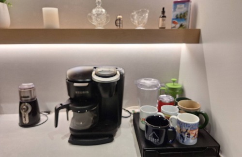 South Central House | NEW LISTING - Modern Luxury Townhome With Huge Rooftop Patio - Perfect Location!