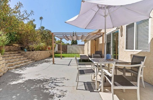 Lemon Grove House | NEW listing! Modern Getaway with Private Backyard