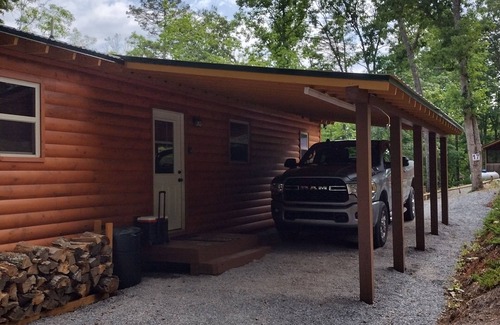 Dixie Shores Cabin | NEW LISTING! Mountain Cabin Getaway with a fire pit,WiFi, Dish Network,Dogs OK