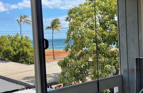 Waianae House | NEW Listing Oceanfront Home + Boards + Beach Gear