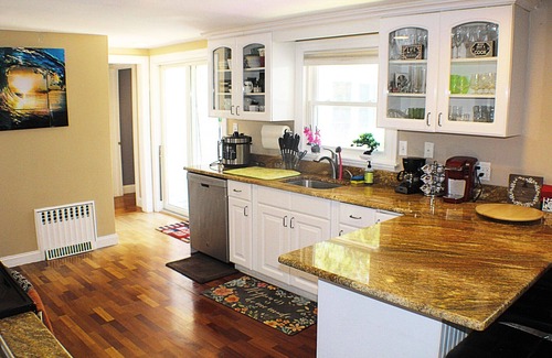 Centerville House | New Listing! Spacious 3+ br 3 ba with Game/movie Rm Lake nearby