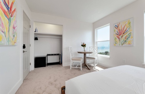 Jacksonville Beach Hotel | New Listing/1-BR Oceanfront - E
