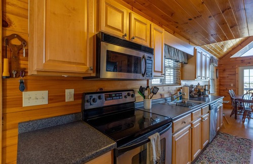 Sparta Cabin | NEW! Log Cabin with Unbelievable Long Range Mountain Views!