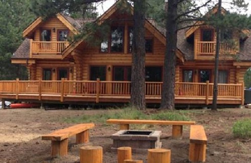 Three Rivers Cabin | New Log Home on Big Deschutes River Within 1.5 mi of Sunriver, Oregon-fish&ski