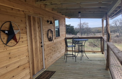 Fredericksburg House | New lower rates. Great reviews Elevated deck, Pet friendly, Romantic scenic