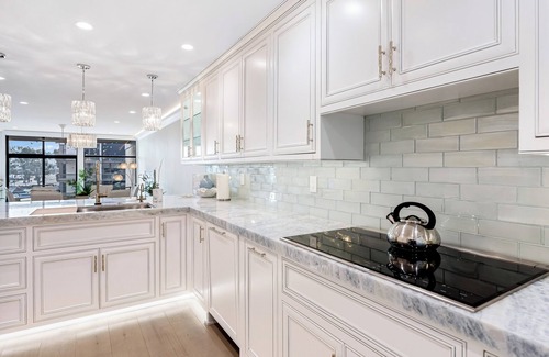 Marina Pacifica Condo | New Luxury 2BR 2.5BA Condo w Amenities + Prime Long Beach Location +Marina Views