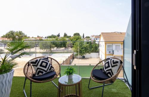 Tomares Apartment | NEW! Luxury 3BR apartment with POOL & FREE parking