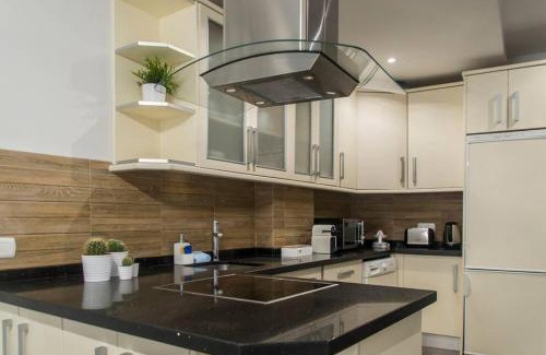 La Goleta Apartment | NEW! Luxury CITY CENTER & PRIVATE TERRACE