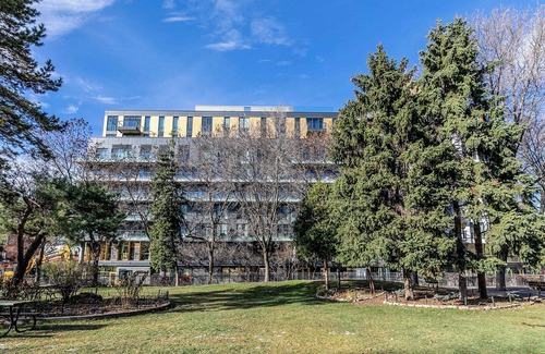 Gay Village Condo | New Luxury Condo for rent