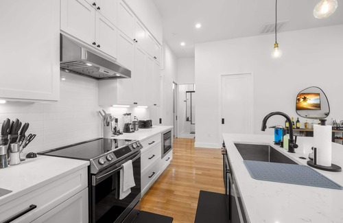 Historic Uptown House | NEW Luxury Downtown Pool Retreat/Walk to Central Ave/Heated Salt Water Pool