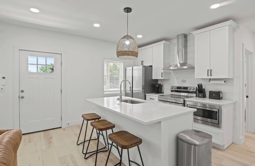 Sodus Point House | NEW Luxury Home | 9 BR | 19 Guests | Sodus Point