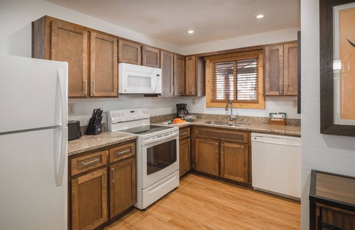 Red River Resort | New Mexico, NM: 2 BR w/Fireplace & WiFi, Ski-In/Ski-Out Resort, Near Red River