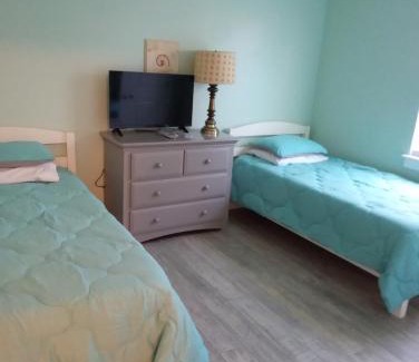 Isle of Palms House | New Mins to Mayo Clinic Peaceful water views