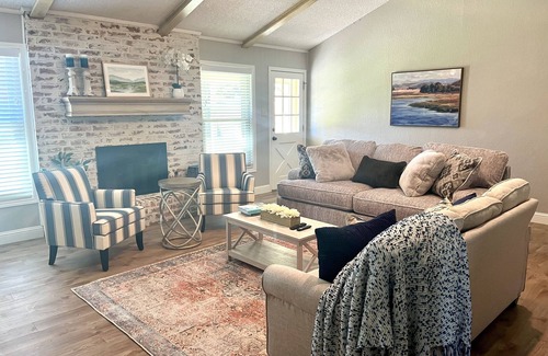 Lubbock House | New! Minutes from TTU, LCU, medical district, & golf