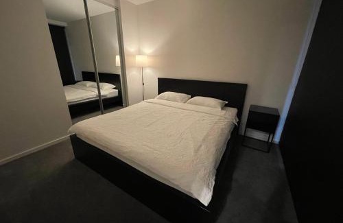 Lyneham Apartment | New modern 1BR apt near Dickson