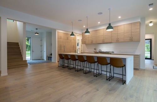 Mill Creek House | New, modern 6 bed, 7 bath home, large private pool, hot tub, close to beach!