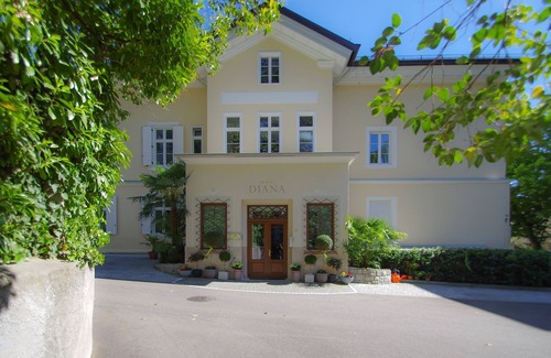 Merano Apartment | New, modern apartment, central and very quiet location in Meran/Obermais