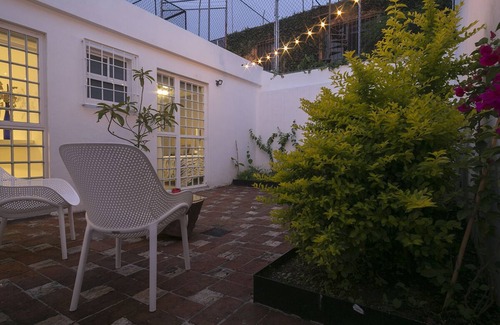 Providencia House | New modern house at the city financial district