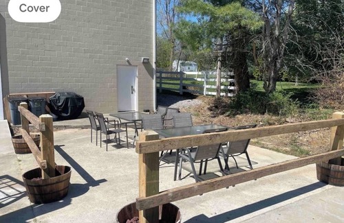 Jamestown Apartment | New Near Jamestown Dock - A