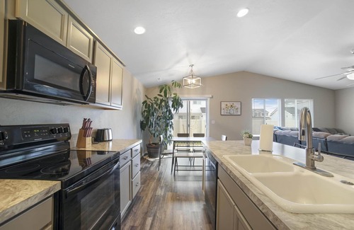 Twin Falls House | NEW North End Twin Falls house