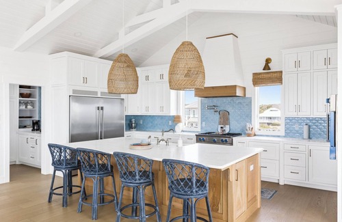 South Beach House | New Ocean Front Luxury Award Winner 5 BR 6.5 BA BHI and Shoals A Rare Find