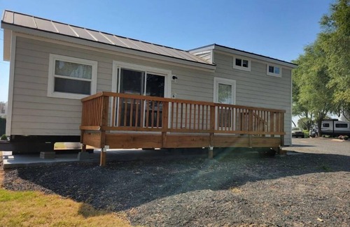 Moses Lake Cabin | New Park Model Home 1 @ the Potholes Reservoir