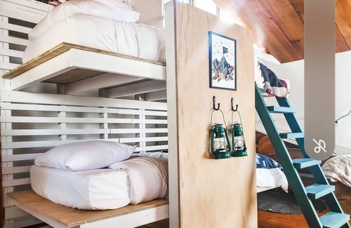 Chattaroy Cabin | NEW! Peaceful Cabin in the Woods