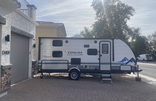 Paradise Valley Village House | New Private Travel Trailer on Nice property- Sleeps 6