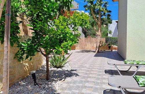 Limenas Chersonisou House | New, quiet house close to the sea with private garden & private parking.