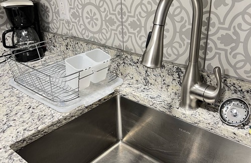 Biggs Field Apartment | NEW! Remodeled - Gated 1 Bed Unit 1n