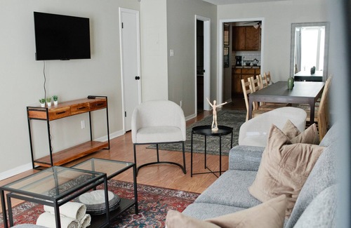 Mobile Apartment | New Remodeled Pet Friendly 2BR Home with Patio