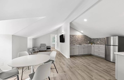 Hampton Bays House | New Renovated Large Villa