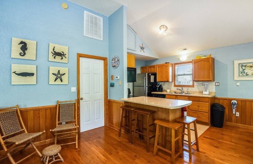 Ocean Sands House | New Reservations for Aug/Sept Enjoy dinner on us with $100 gift certificate delivered to your hom.