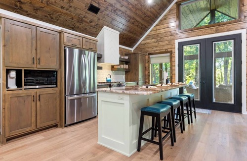Golden Cabin | New, River Front Beach Family Gemstone