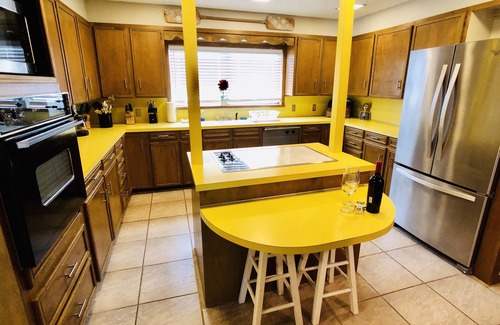 Caddo House | New! Secluded Waterfront Cabin With Private Dock