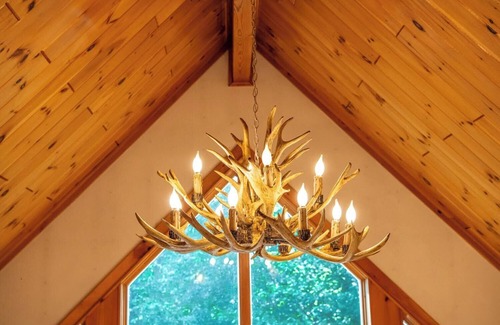Wilmington Cabin | NEW! Serene, Hot Tub, Near Lake Placid & Whiteface, Arcade