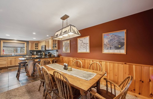 North Creek House | NEW! Showcase 3-Bedroom Townhouse with Pool by The Summit at Gore Mountain