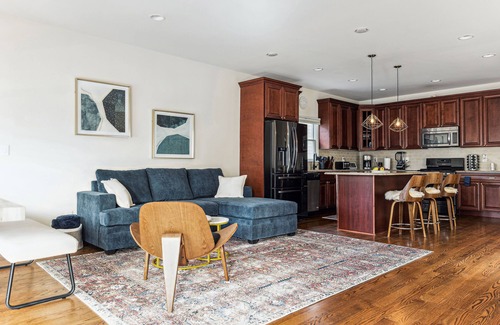 Long Beach House | NEW! Spacious West End 4Br/4Ba - Best Location in Long Beach