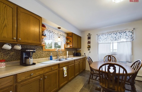 Shingleton House | NEW!-Starlight Retreat, Close to Trails