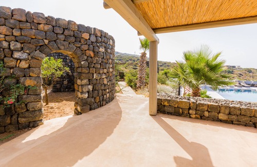 Pantelleria Villa | New structure with 3 dammusi, infinity pool and breathtaking sea view
