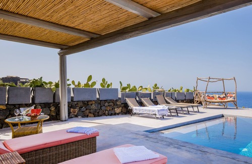 Pantelleria Villa | New structure with 3 dammusi, infinity pool and breathtaking sea view