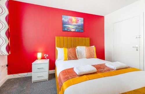 Stockton-on-Tees Apartment | NEW! Stylish 5-Bed Apartment in Stockton-on-tees by Stay With Us, Perfect for Contractors & Large Groups, FREE Parking!