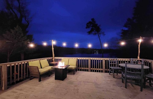 Plainfield Cabin | NEW (SUPERHOST) OWNER SPECIAL! Amazing Sunsets, come relax and make memories!