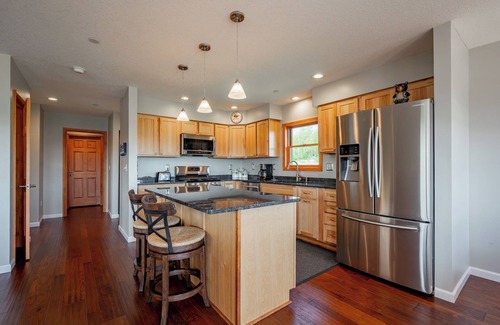 Waterfront Greens House | New! Tee Time: Lake Access, Hot Tub, Fireplace, Dock!