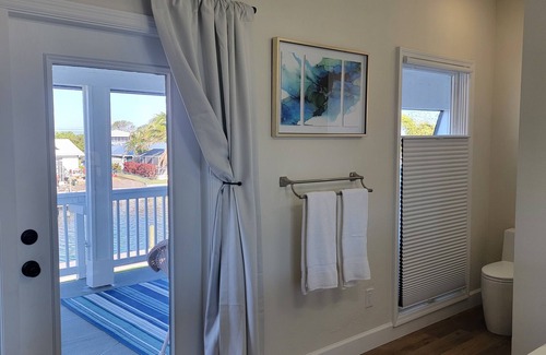 Bay Colony House | NEW! The Pearl in Palmetto Waterfront with a Pool and Dock