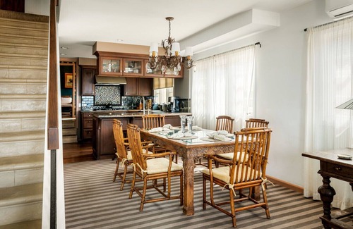 Sand Section House | New! The Triton – Manhattan Beachfront Escape